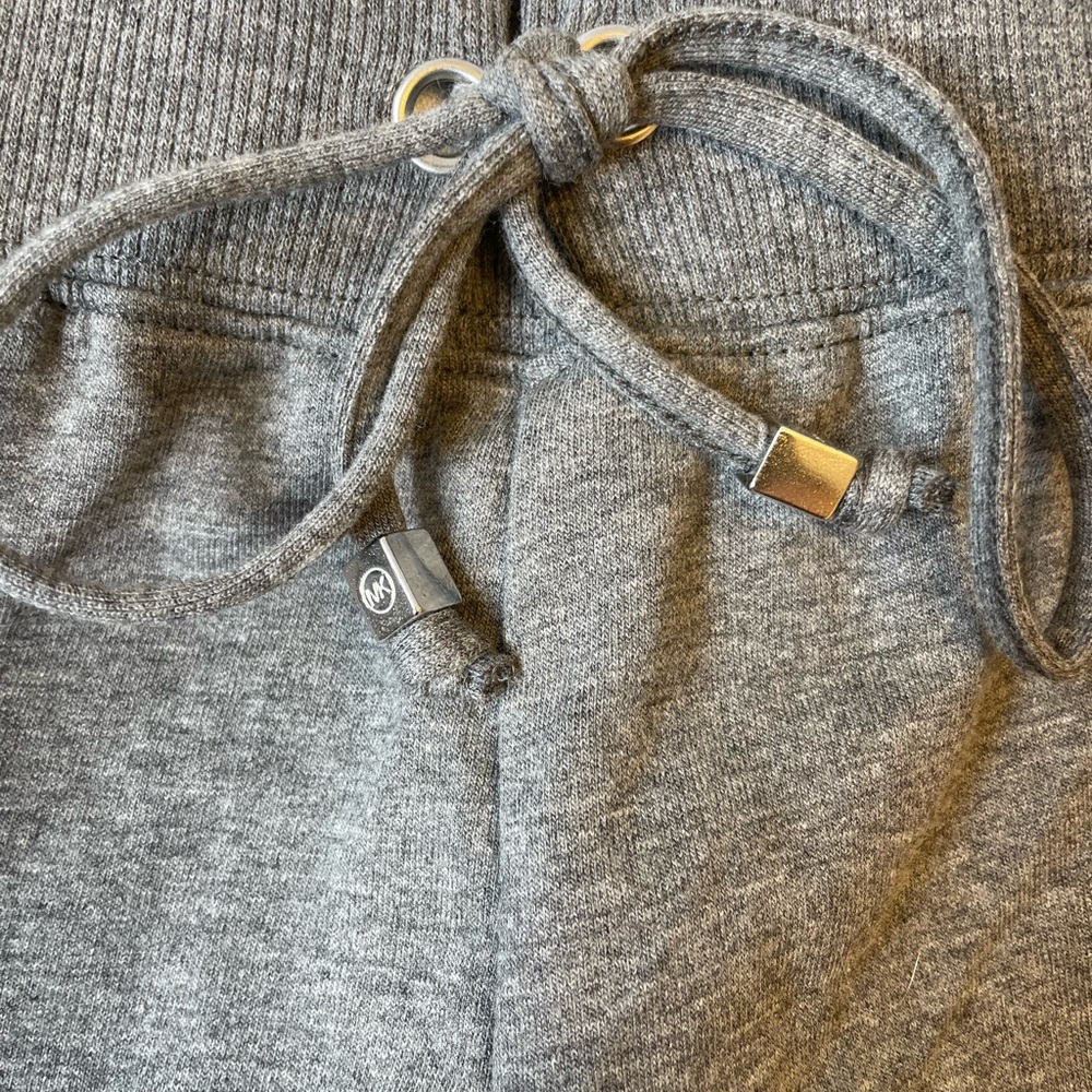 Michael Kors Gray Joggers Logo Tape Drawstring Pants Pockets NEW - Picture 5 of 6